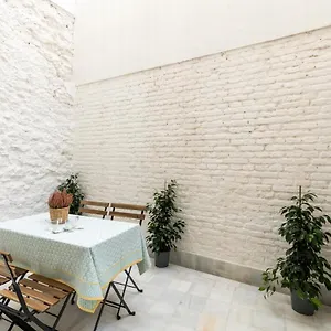 Behouse Arroyo A Seville
