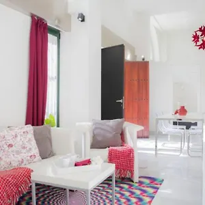 Apartamento A Estrenar Frente A La Plaza De Espana Seville