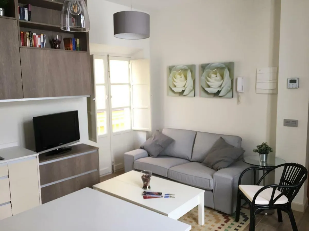 T2, Tirso De Molina, Apartamento Luminoso Y Tranquilo Seville 0*,